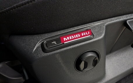 Volkswagen Tiguan II, 2020 год, 3 300 000 рублей, 21 фотография