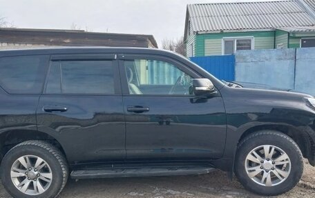 Toyota Land Cruiser Prado 150 рестайлинг 2, 2014 год, 3 000 060 рублей, 1 фотография