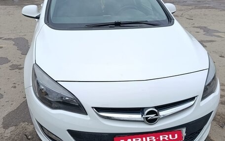 Opel Astra J, 2013 год, 650 000 рублей, 1 фотография
