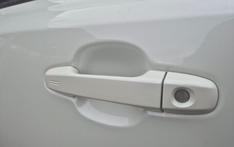 Toyota C-HR I рестайлинг, 2021 год, 2 730 000 рублей, 24 фотография