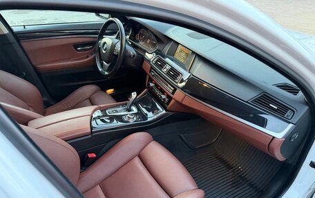 BMW 5 серия, 2015 год, 2 790 000 рублей, 7 фотография