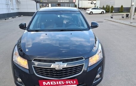 Chevrolet Cruze II, 2014 год, 940 000 рублей, 2 фотография