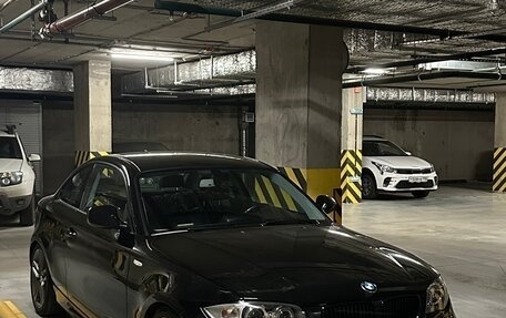 BMW 1 серия, 2010 год, 1 700 000 рублей, 7 фотография