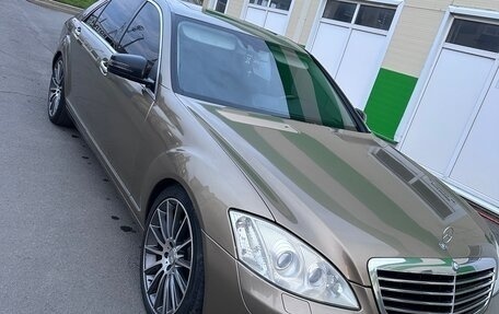 Mercedes-Benz S-Класс, 2007 год, 1 200 000 рублей, 2 фотография