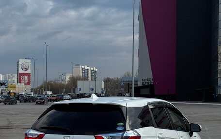 Honda Shuttle II, 2016 год, 1 250 000 рублей, 6 фотография