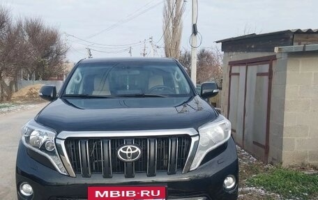 Toyota Land Cruiser Prado 150 рестайлинг 2, 2014 год, 3 000 060 рублей, 2 фотография