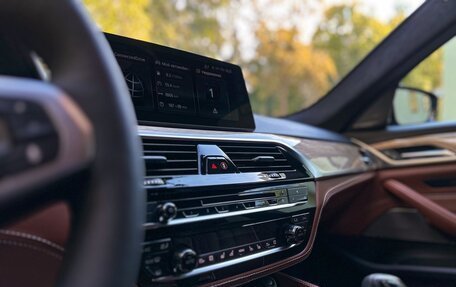 BMW 5 серия, 2017 год, 6 500 000 рублей, 2 фотография