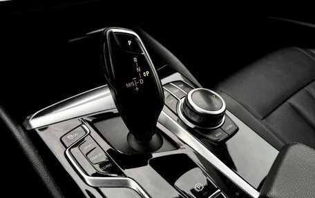 BMW 5 серия, 2020 год, 2 390 000 рублей, 10 фотография