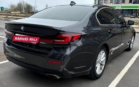 BMW 5 серия, 2020 год, 2 390 000 рублей, 7 фотография