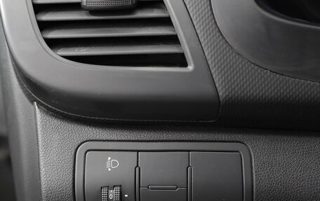 Hyundai Solaris II рестайлинг, 2015 год, 757 000 рублей, 10 фотография