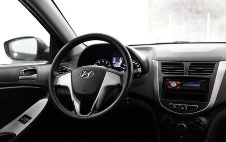 Hyundai Solaris II рестайлинг, 2015 год, 757 000 рублей, 15 фотография