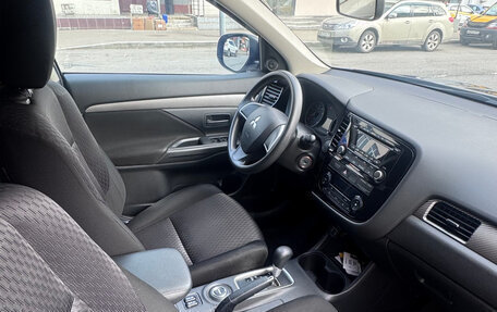 Mitsubishi Outlander III рестайлинг 3, 2014 год, 1 650 000 рублей, 11 фотография