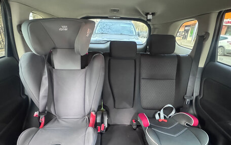 Mitsubishi Outlander III рестайлинг 3, 2014 год, 1 650 000 рублей, 14 фотография