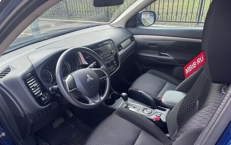 Mitsubishi Outlander III рестайлинг 3, 2014 год, 1 650 000 рублей, 8 фотография