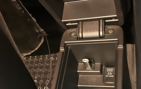 Mitsubishi Outlander III рестайлинг 3, 2014 год, 1 650 000 рублей, 24 фотография