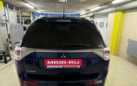 Mitsubishi Outlander III рестайлинг 3, 2014 год, 1 650 000 рублей, 25 фотография