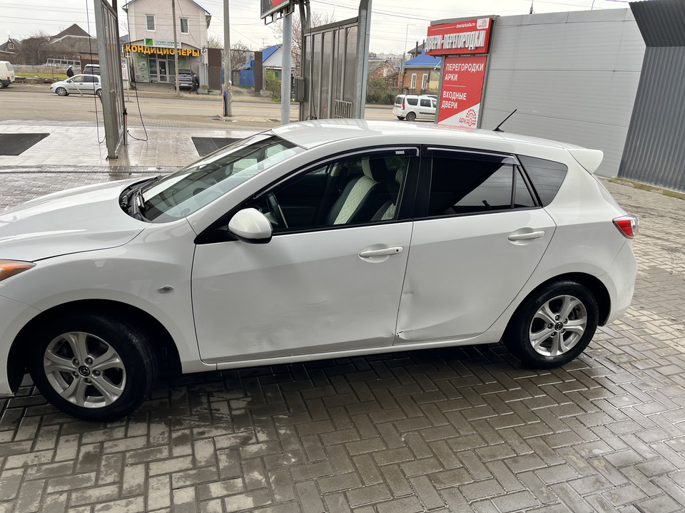 Mazda 3 BL рестайлинг, 2012 год, 750 000 рублей, 16 фотография