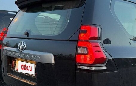 Toyota Land Cruiser Prado 150 рестайлинг 2, 2021 год, 7 150 000 рублей, 4 фотография