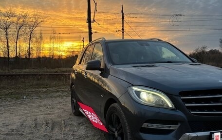 Mercedes-Benz M-Класс, 2012 год, 2 350 000 рублей, 2 фотография