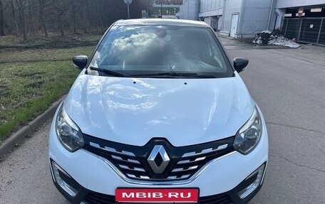 Renault Kaptur I рестайлинг, 2020 год, 1 430 000 рублей, 2 фотография