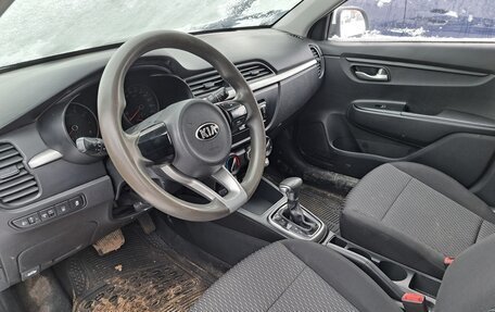 KIA Rio IV, 2019 год, 633 000 рублей, 28 фотография