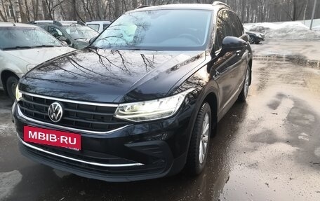 Volkswagen Tiguan II, 2021 год, 2 870 000 рублей, 6 фотография