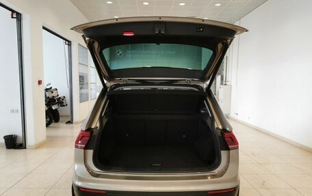 Volkswagen Tiguan II, 2019 год, 2 247 000 рублей, 12 фотография