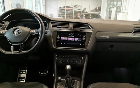 Volkswagen Tiguan II, 2019 год, 2 247 000 рублей, 15 фотография