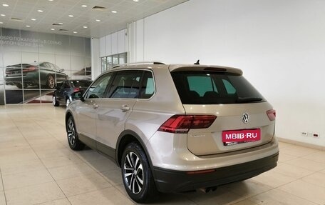 Volkswagen Tiguan II, 2019 год, 2 247 000 рублей, 4 фотография