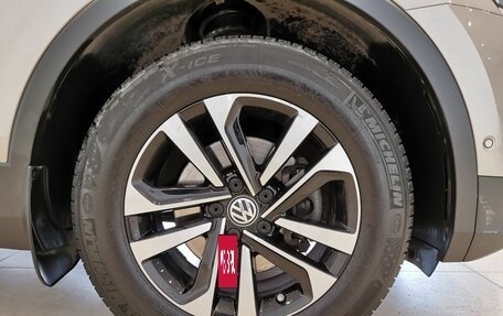 Volkswagen Tiguan II, 2019 год, 2 247 000 рублей, 9 фотография