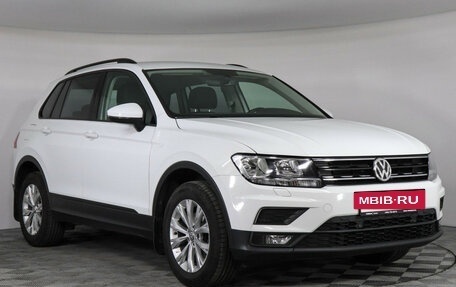 Volkswagen Tiguan II, 2018 год, 2 197 000 рублей, 3 фотография