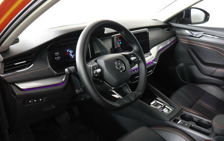 Skoda Octavia IV, 2021 год, 2 790 000 рублей, 17 фотография