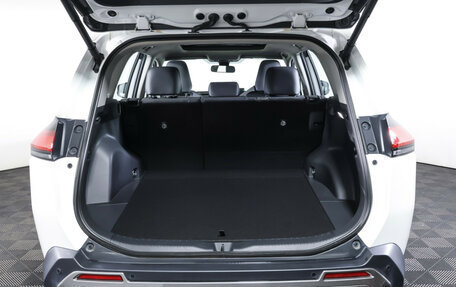 Toyota RAV4, 2025 год, 4 660 000 рублей, 9 фотография