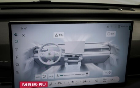 Toyota RAV4, 2025 год, 4 660 000 рублей, 19 фотография