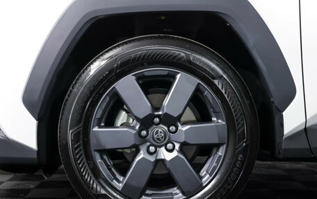 Toyota RAV4, 2025 год, 4 660 000 рублей, 24 фотография