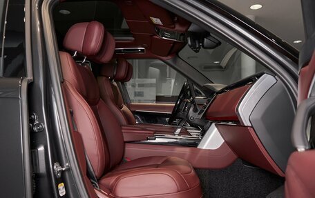 Land Rover Range Rover IV рестайлинг, 2025 год, 24 200 000 рублей, 7 фотография