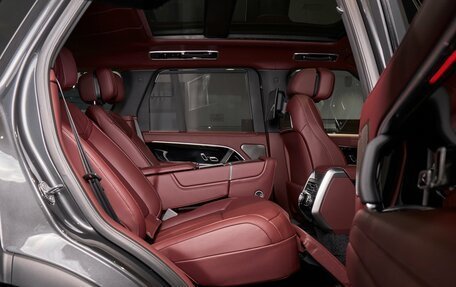 Land Rover Range Rover IV рестайлинг, 2025 год, 24 200 000 рублей, 13 фотография
