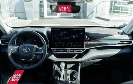 Toyota Highlander, 2025 год, 5 890 000 рублей, 14 фотография