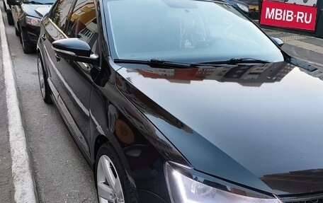 Volkswagen Jetta VI, 2013 год, 800 000 рублей, 1 фотография