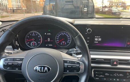 KIA K5, 2020 год, 2 200 000 рублей, 21 фотография