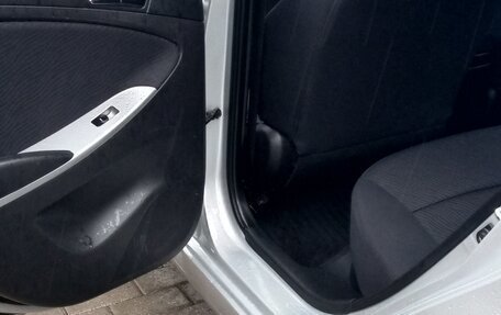 Hyundai Solaris II рестайлинг, 2013 год, 790 000 рублей, 4 фотография