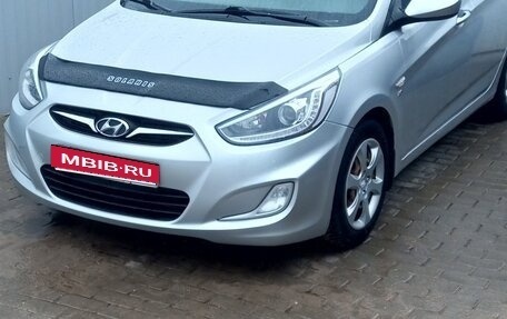 Hyundai Solaris II рестайлинг, 2013 год, 790 000 рублей, 2 фотография