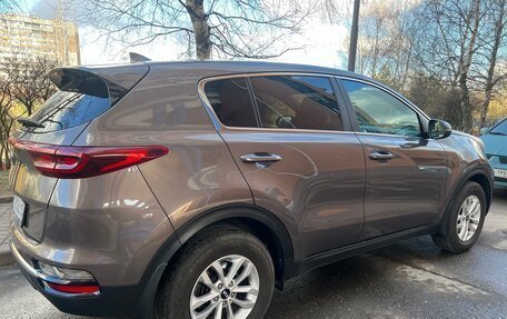 KIA Sportage IV рестайлинг, 2020 год, 2 900 000 рублей, 5 фотография