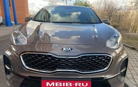 KIA Sportage IV рестайлинг, 2020 год, 2 900 000 рублей, 2 фотография