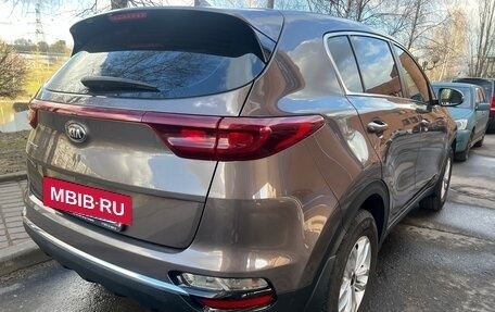KIA Sportage IV рестайлинг, 2020 год, 2 900 000 рублей, 6 фотография