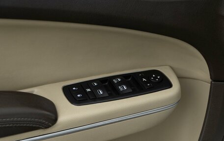 Chrysler 300C II, 2012 год, 1 899 050 рублей, 24 фотография