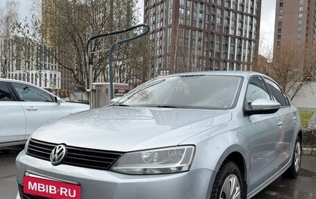 Volkswagen Jetta VI, 2014 год, 900 000 рублей, 4 фотография
