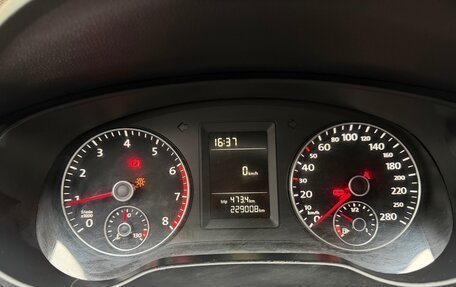 Volkswagen Jetta VI, 2014 год, 900 000 рублей, 13 фотография