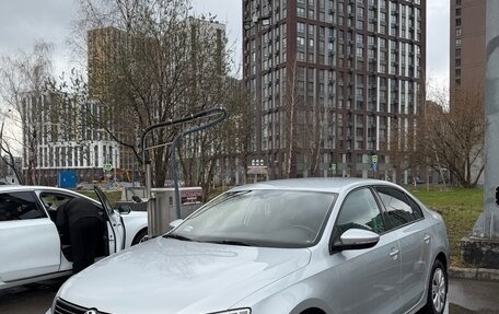 Volkswagen Jetta VI, 2014 год, 900 000 рублей, 8 фотография