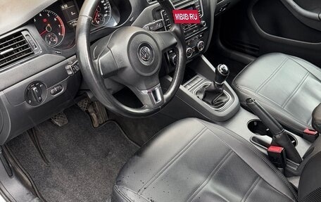 Volkswagen Jetta VI, 2014 год, 900 000 рублей, 14 фотография